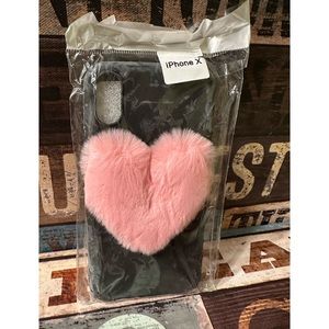 New Fuzzy Heart ❤️ iPhone X Case Holder